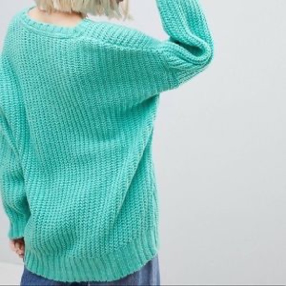 NWT ASOS Oversized Sweater with Pleat Sleeve in Bright Turquoise - Picture 2 of 7